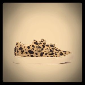 Brand new Unisex Akid brand leopard shoes